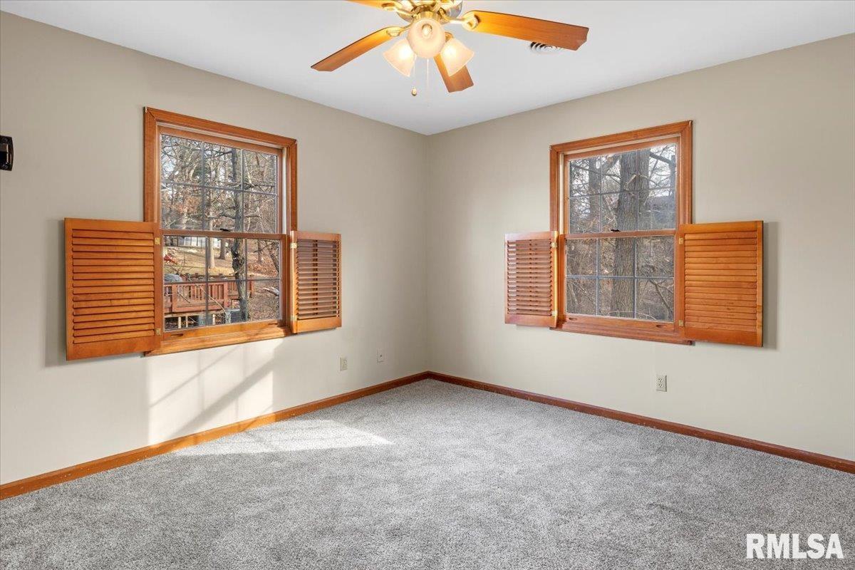 3920 West Bluffs Road Springfield, IL 62711 - Photo 17 of 35