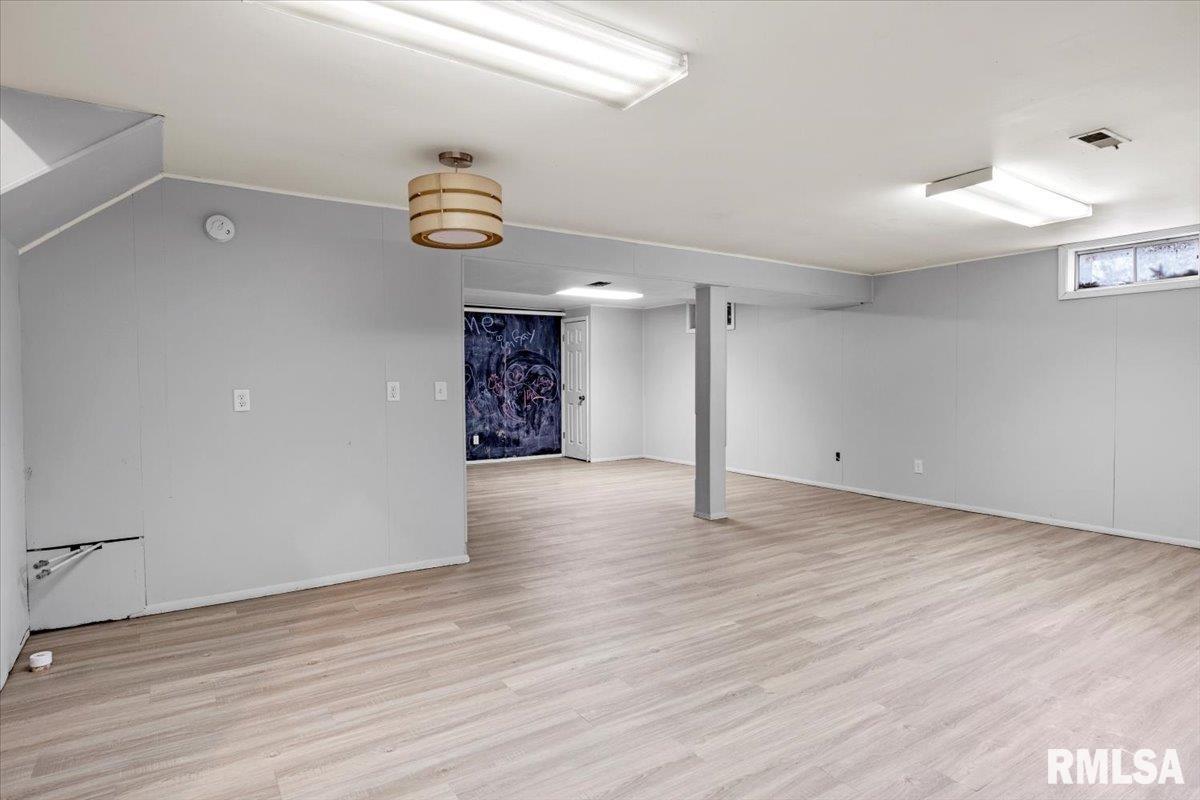 3920 West Bluffs Road Springfield, IL 62711 - Photo 32 of 35