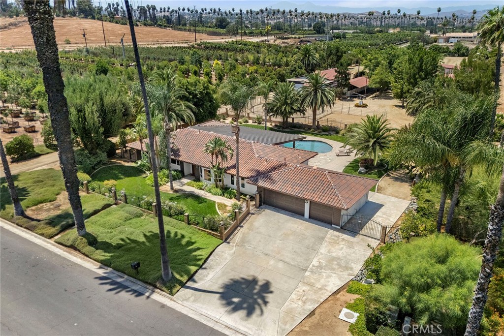 1920 Gratton Street Riverside, CA 92504 - Photo 6 of 75
