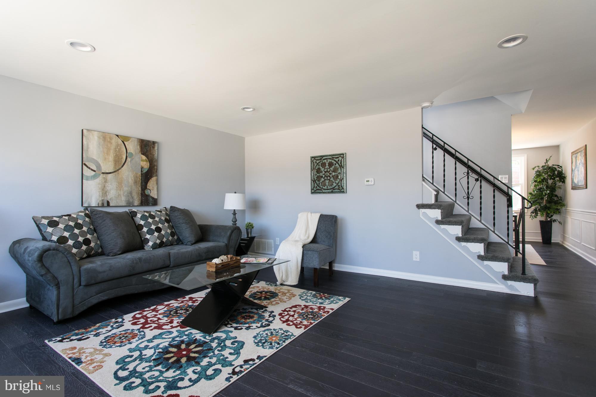 5421 Bucknell Road Baltimore, MD 21206 - Photo 2 of 17 Elegant living room