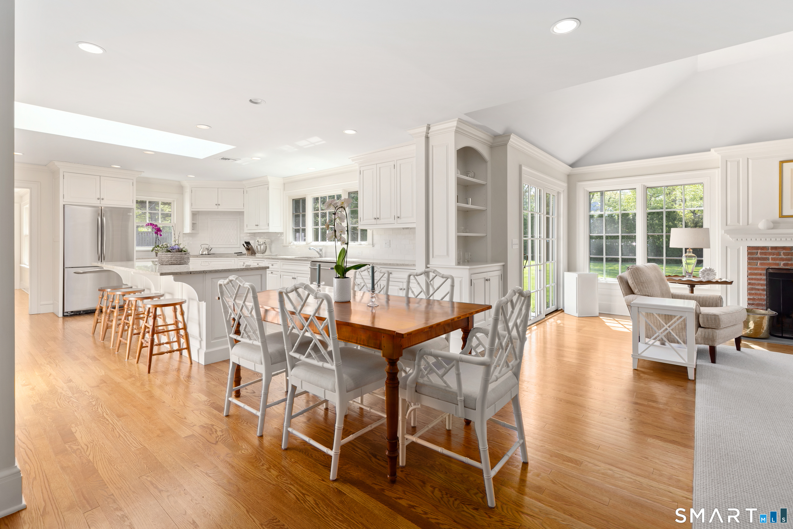 6 Old Parish Road Darien, CT 06820 - Photo 14 of 38