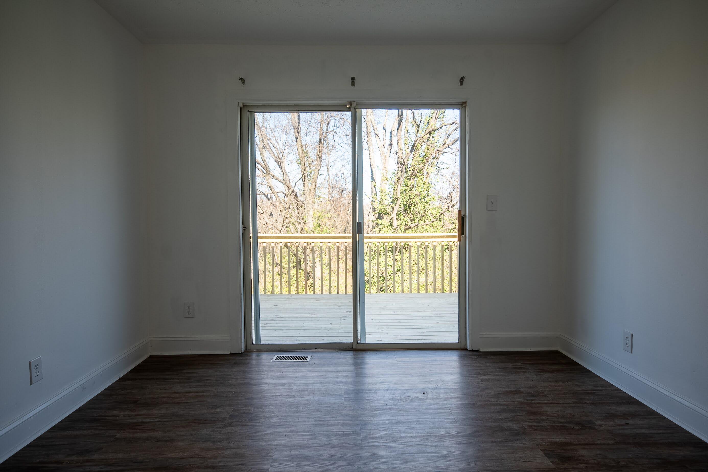 995 Spencer Road Mount Sterling, KY 40353 - Photo 20 of 24 living room and master bed-2
