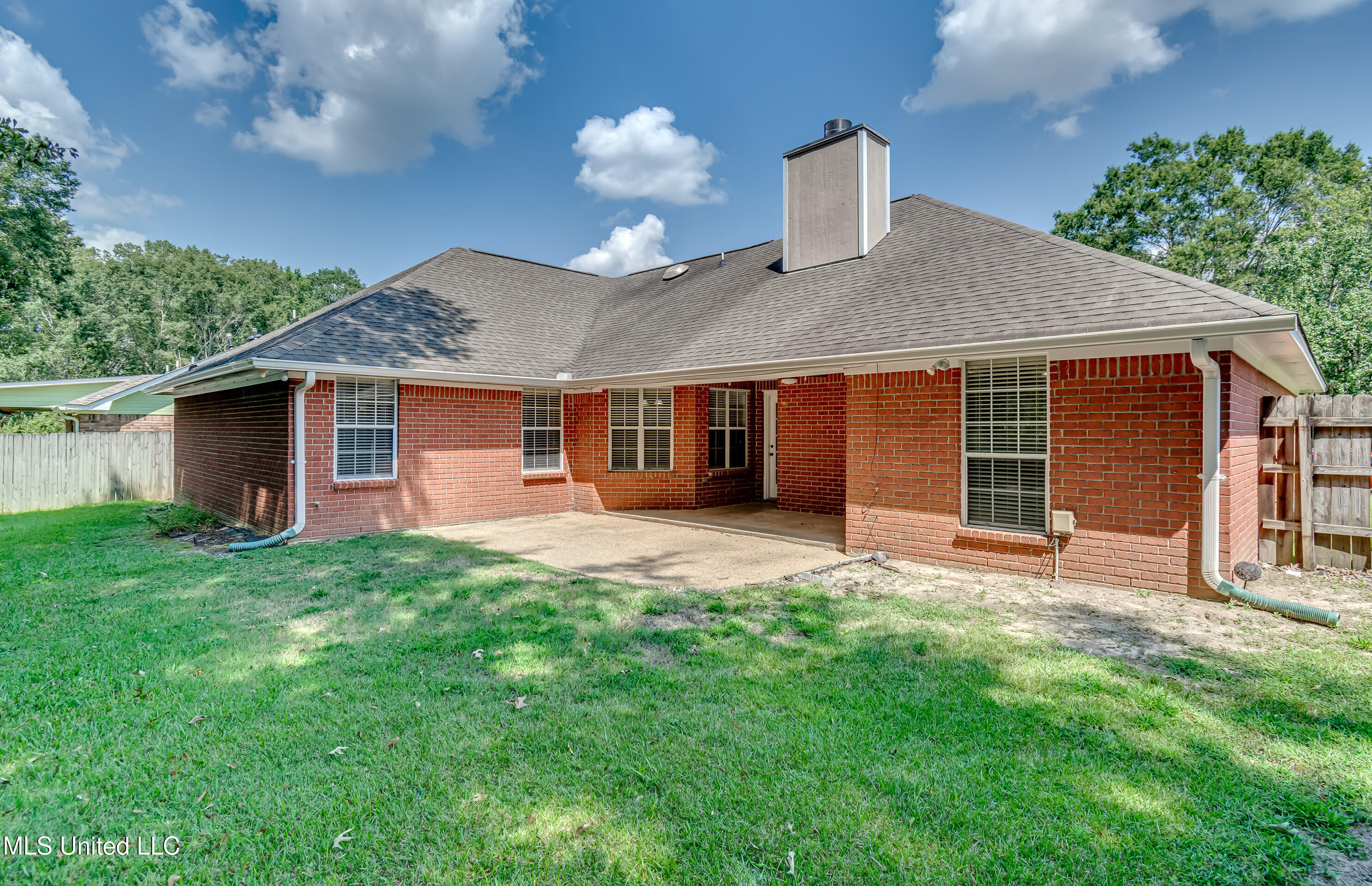415 Hemlock Drive Flowood, MS 39232 - Photo 11 of 57 415 Hemlock Dr-15