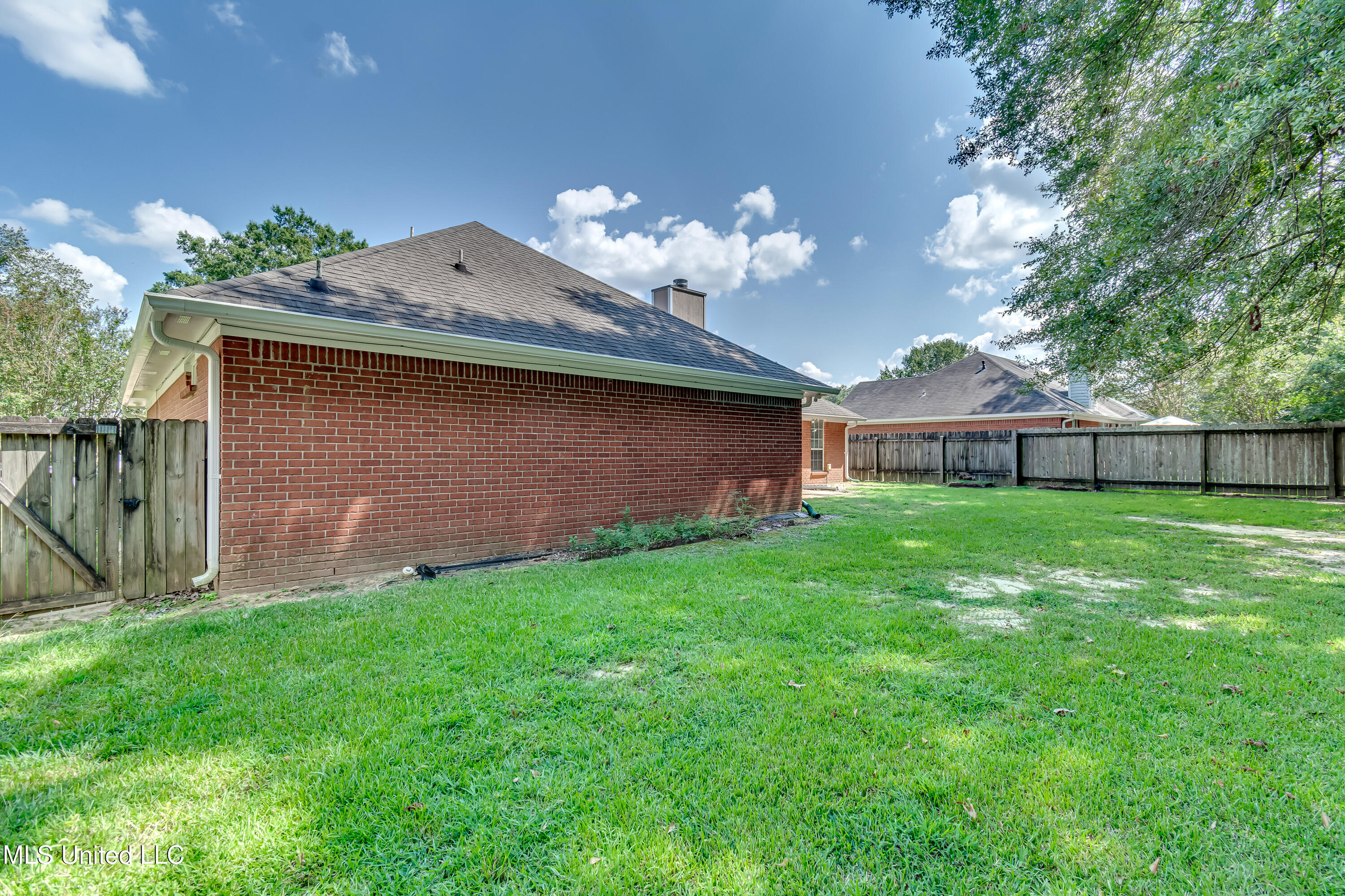 415 Hemlock Drive Flowood, MS 39232 - Photo 13 of 57 415 Hemlock Dr-17