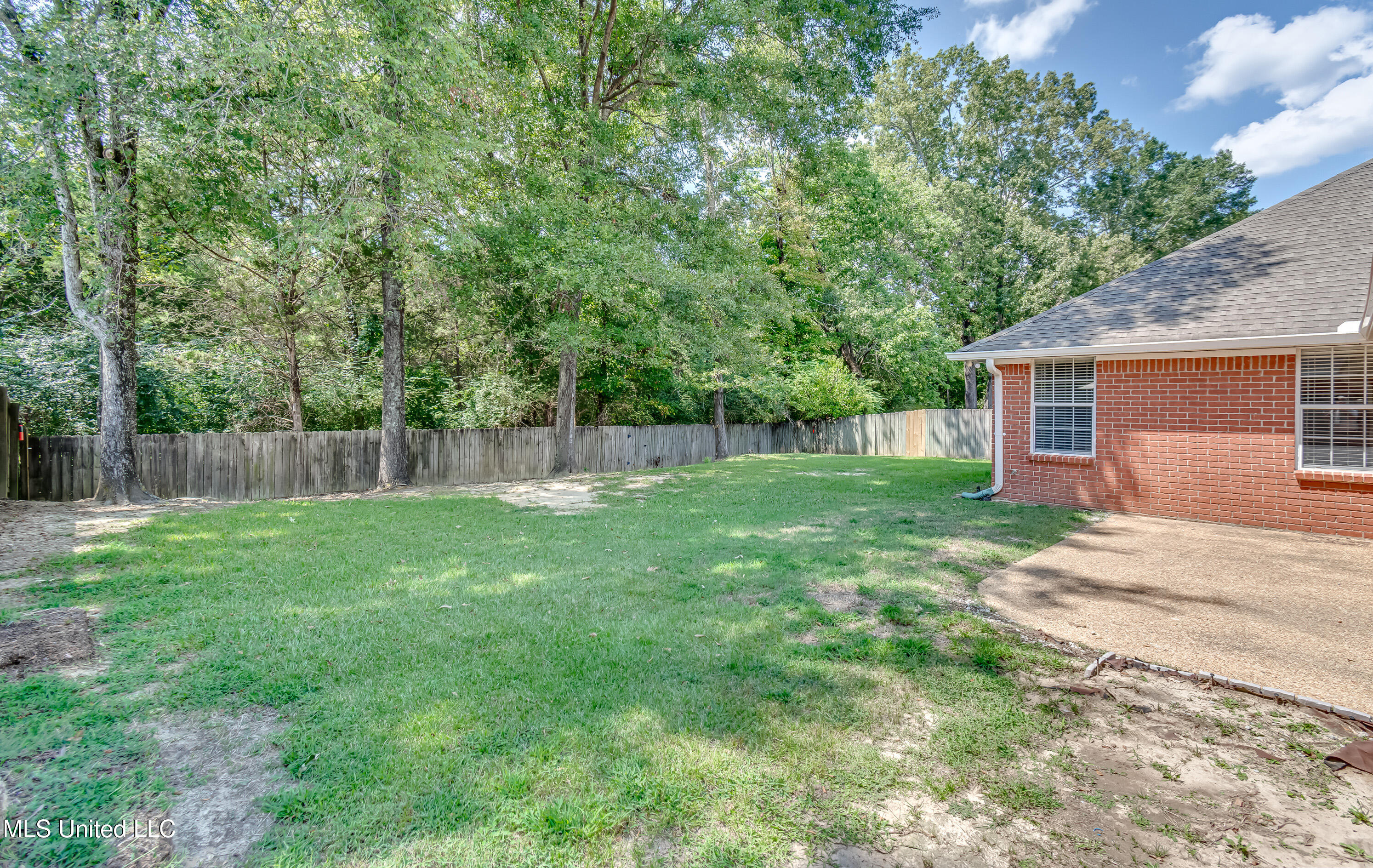 415 Hemlock Drive Flowood, MS 39232 - Photo 15 of 57 415 Hemlock Dr-19