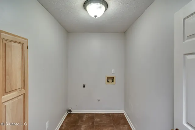 $299,500 | 415 Hemlock Drive, Flowood, MS 39232