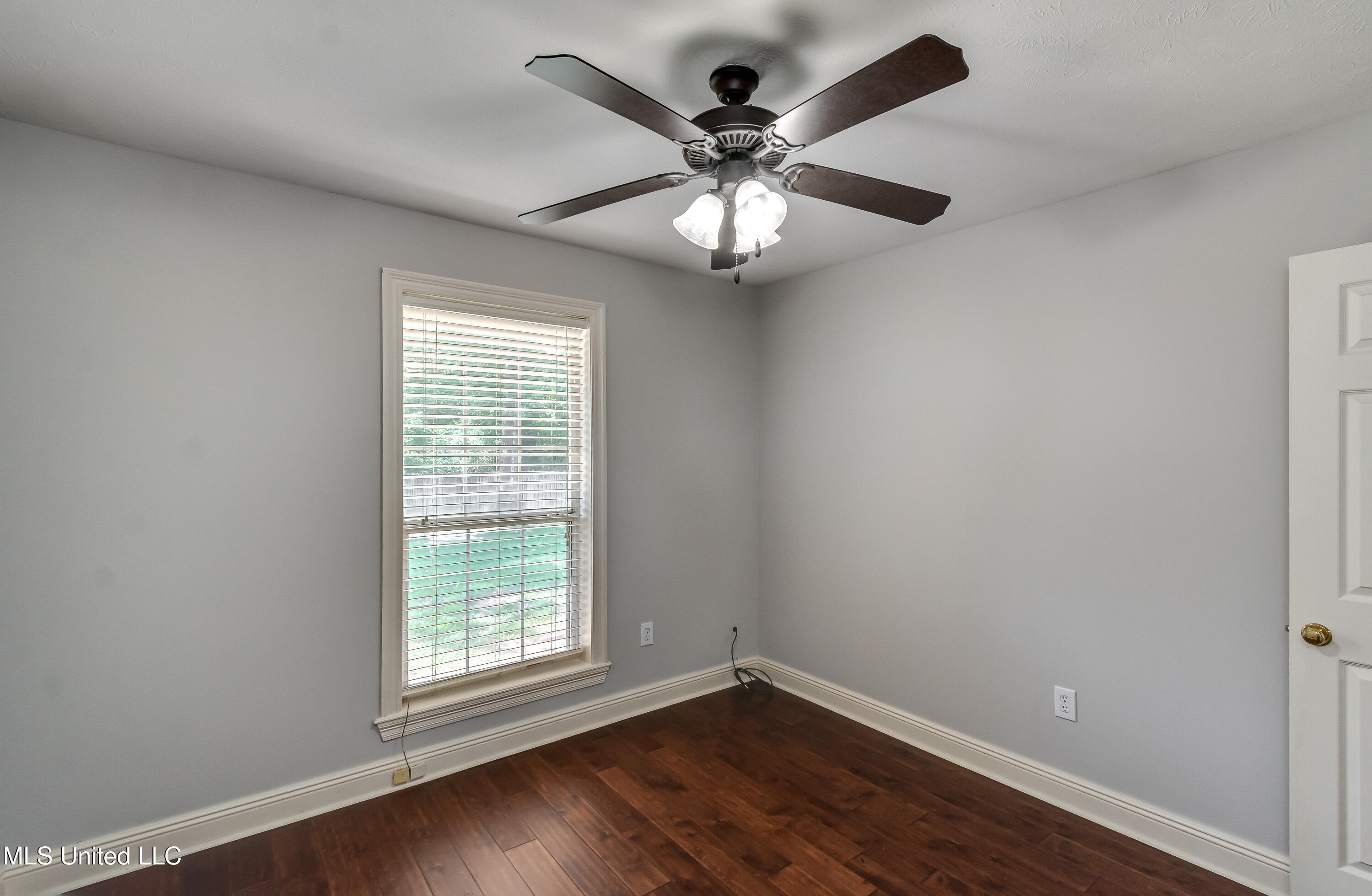 415 Hemlock Drive Flowood, MS 39232 - Photo 38 of 57 415 Hemlock Dr-43