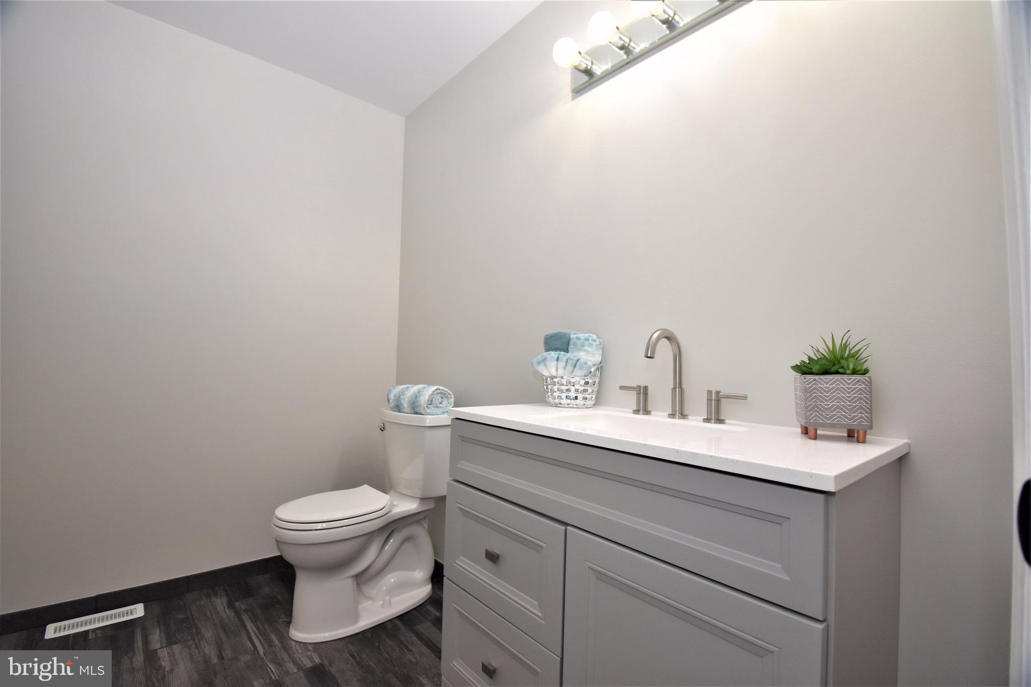 416 North Clear Ridge Road Union Bridge, MD 21791 - Photo 29 of 46 Upstairs Bathroom
