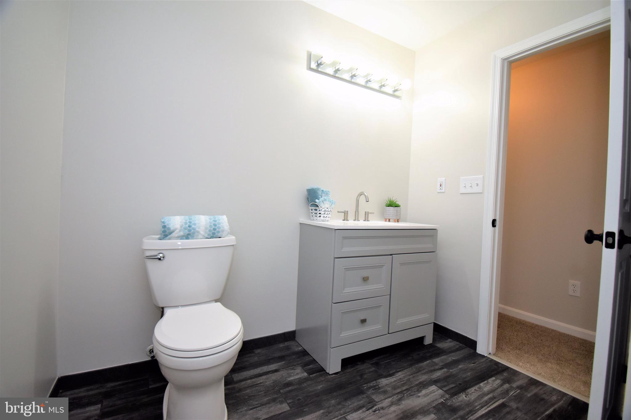 416 North Clear Ridge Road Union Bridge, MD 21791 - Photo 31 of 46 Upstairs bathroom