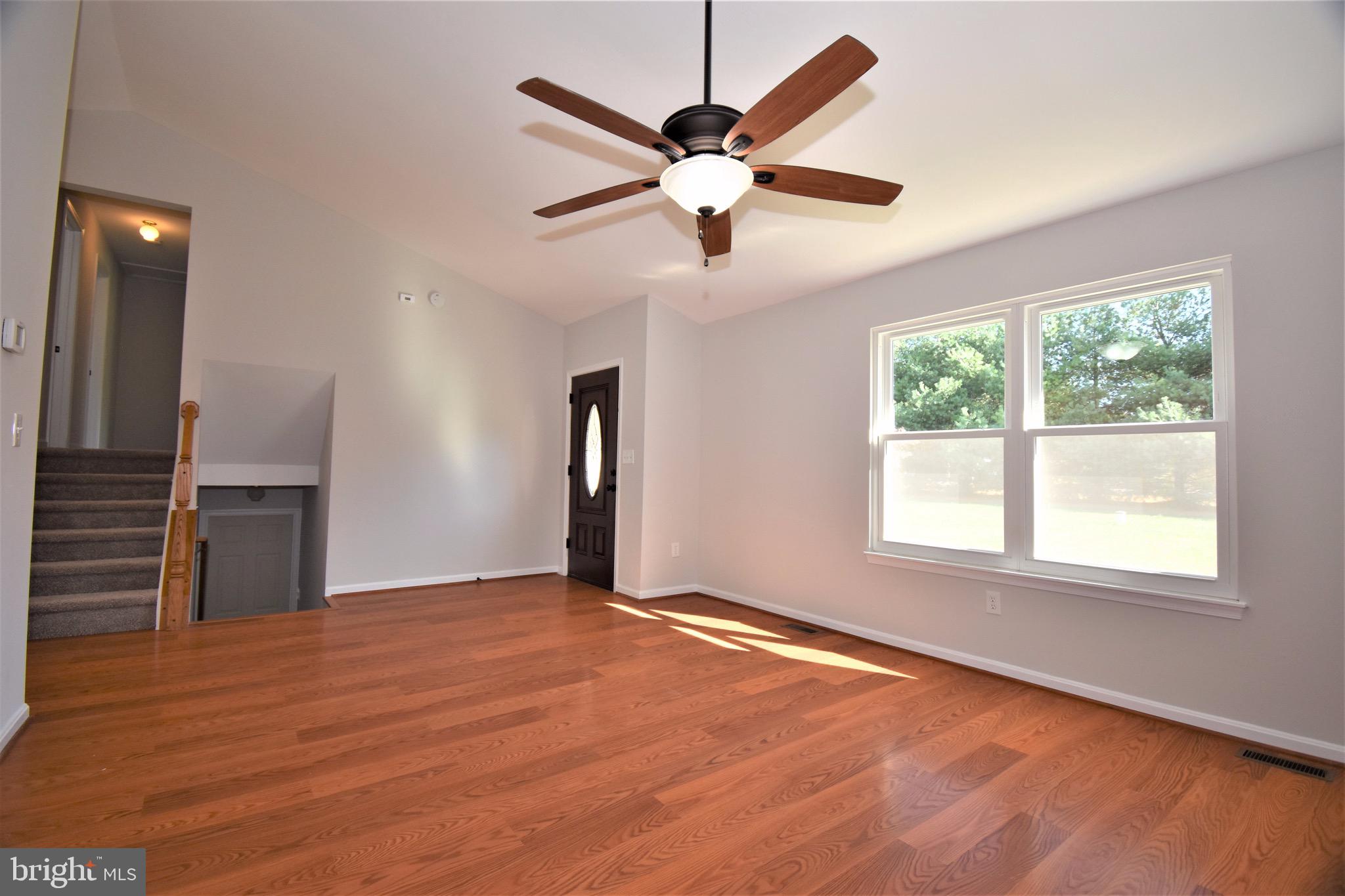416 North Clear Ridge Road Union Bridge, MD 21791 - Photo 10 of 46 Living room