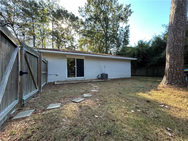 $1,550 | 1904 America Street, Mandeville, LA 70448