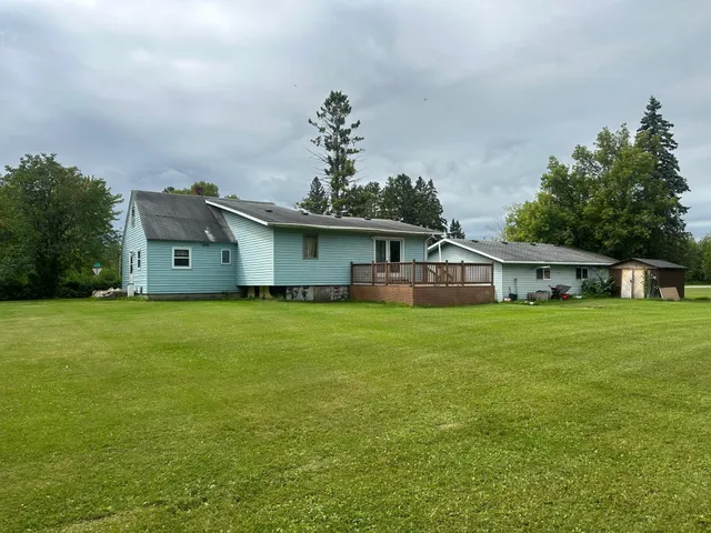 $169,900 | 301 Pleasant Avenue Northwest, Warroad, MN 56763