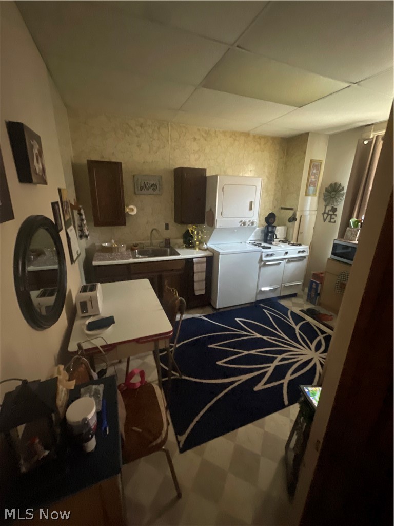 2221 6th Street Southwest Canton, OH 44706 - Photo 18 of 27 Unit 2- Kitchen