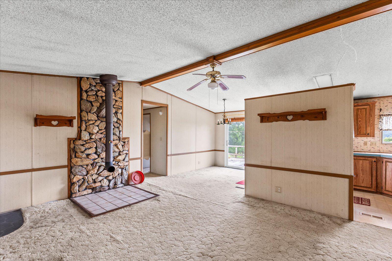333 Newcomer Road Windsor, PA 17366 - Photo 83 of 112 Mobile Home Family Room