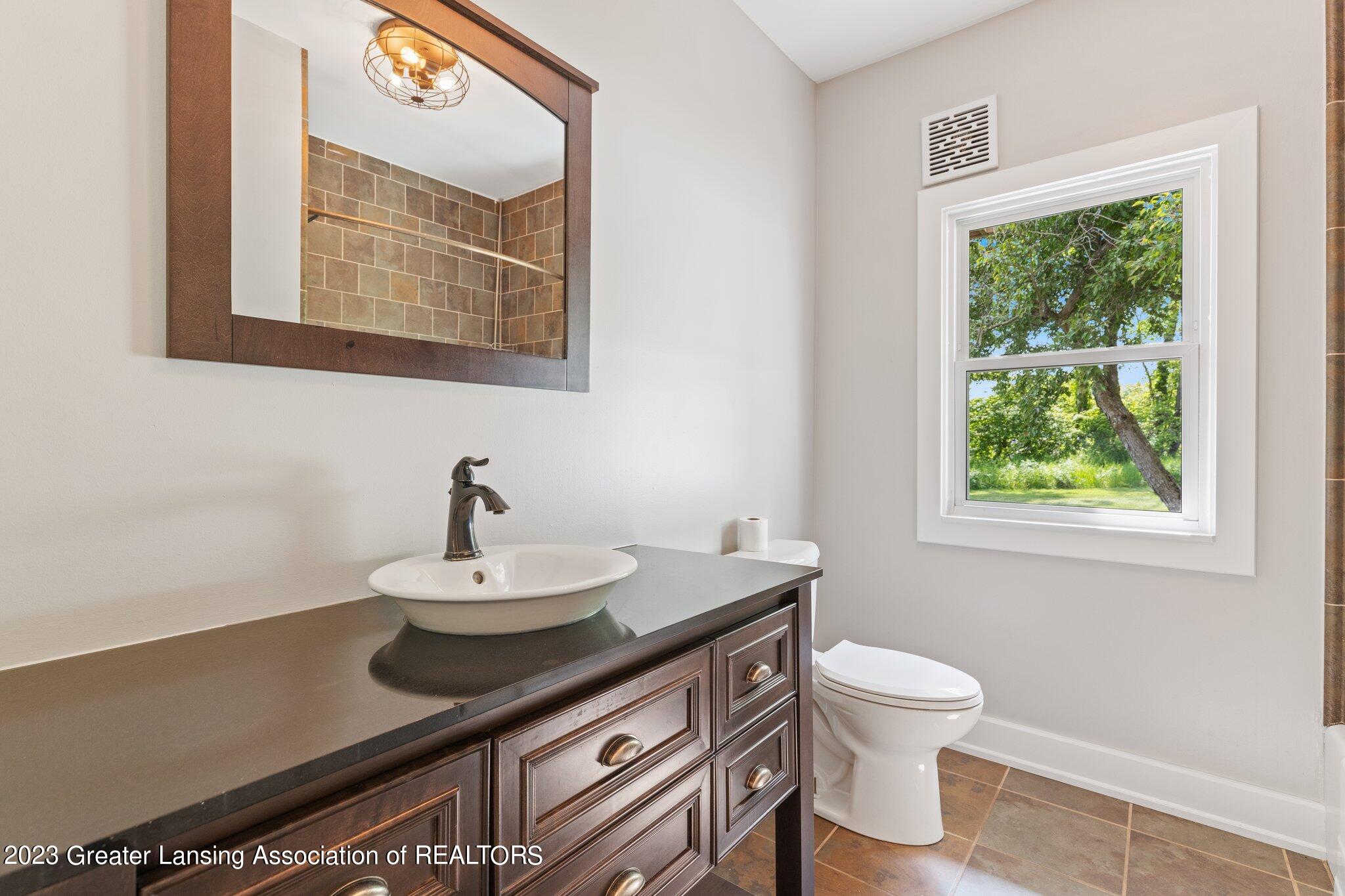 1240 West Stoll Road Dewitt, MI 48820 - Photo 13 of 49 30-web-or-mls-1240-w-stoll-rd