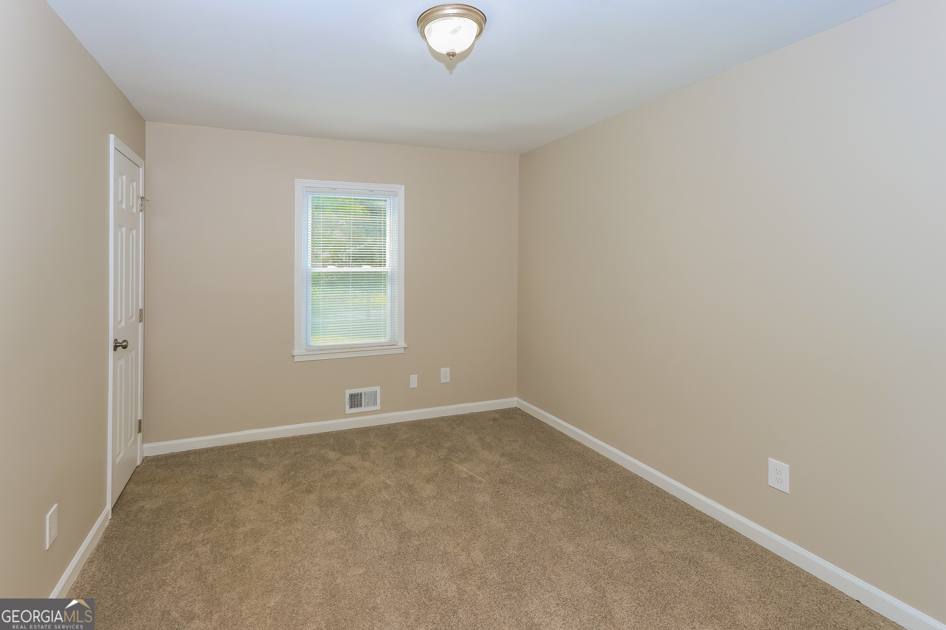 160 Allenwood Road Fayetteville, GA 30214 - Photo 9 of 18