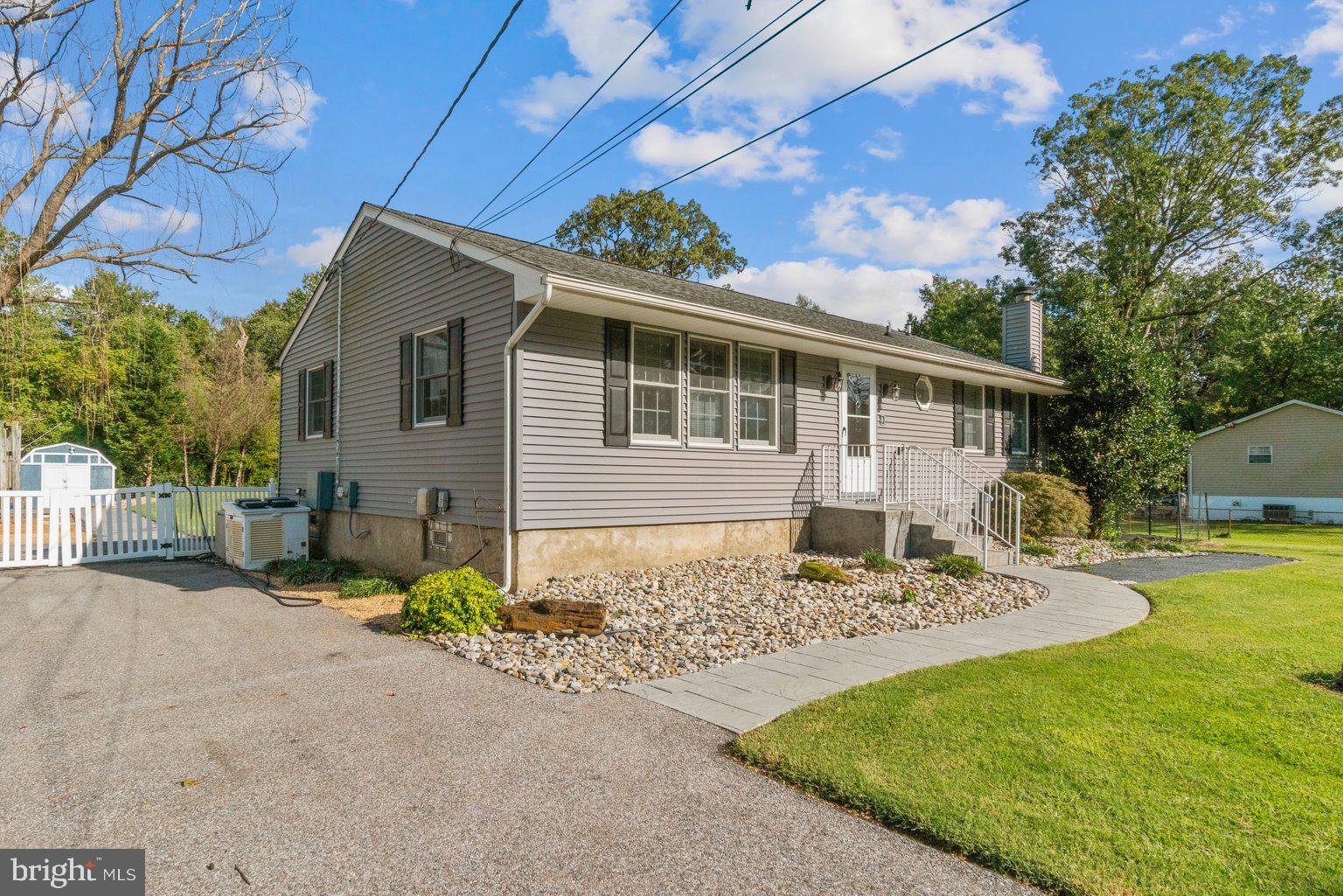 7925 Central Road Pasadena, MD 21122 - Photo 2 of 41 Exterior front