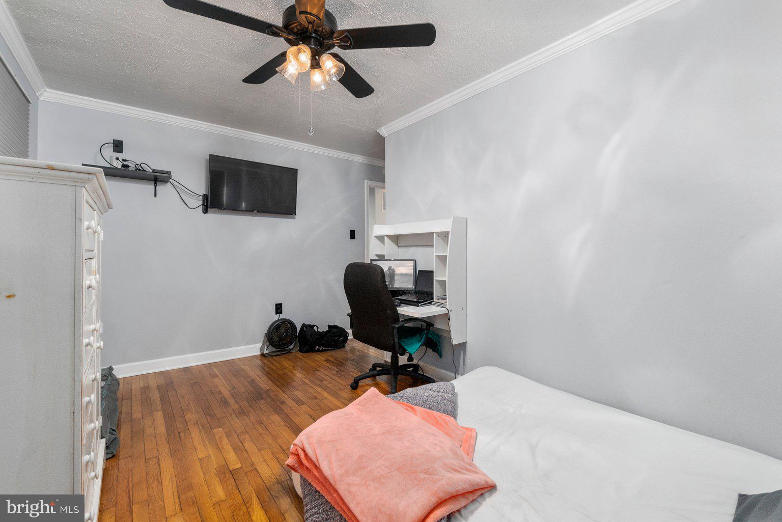 7925 Central Road Pasadena, MD 21122 - Photo 15 of 41 Bedroom/office