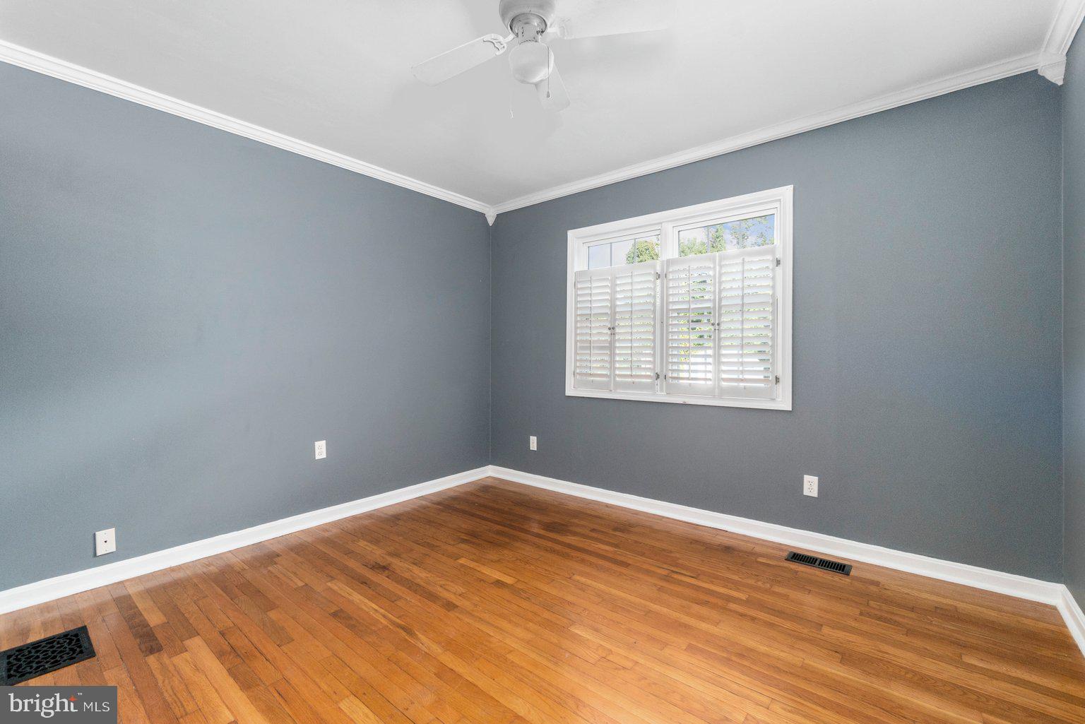 7925 Central Road Pasadena, MD 21122 - Photo 22 of 41 Bedroom