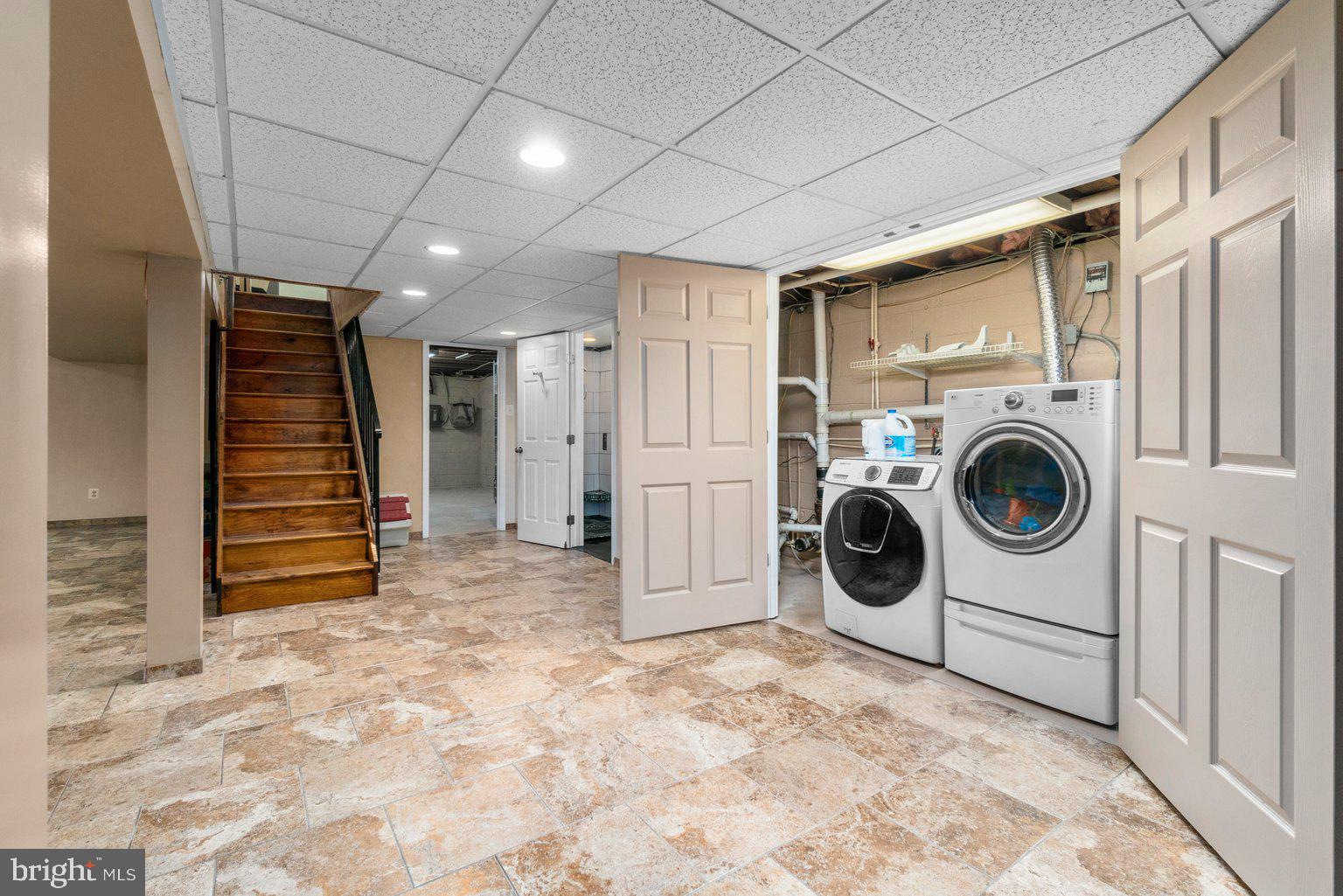 7925 Central Road Pasadena, MD 21122 - Photo 24 of 41 Lower level - laundry