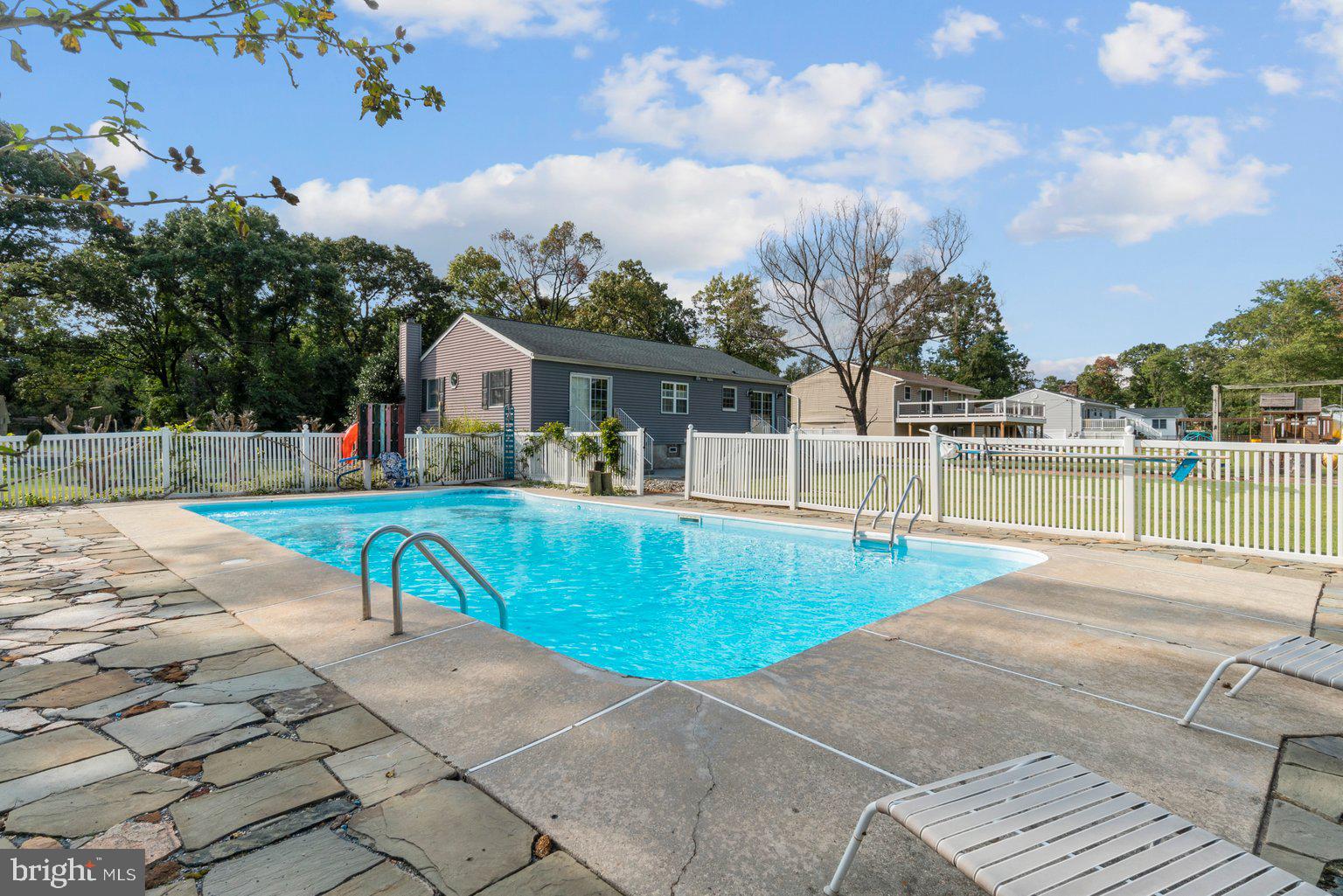 7925 Central Road Pasadena, MD 21122 - Photo 38 of 41 Pool