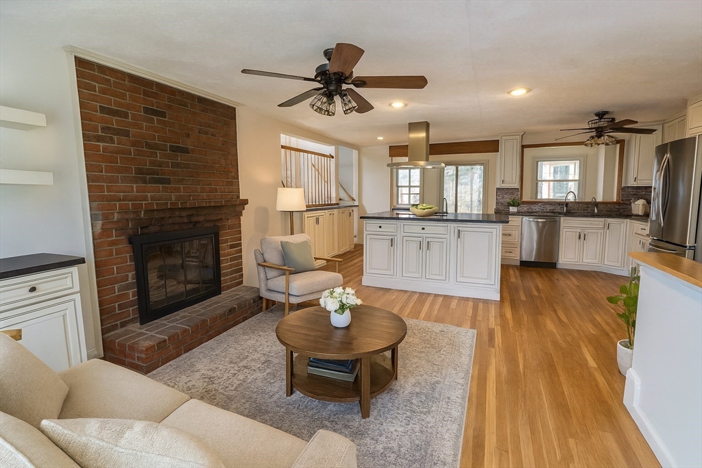 5 Carriage Drive Chelmsford, MA 01824 - Photo 1 of 25