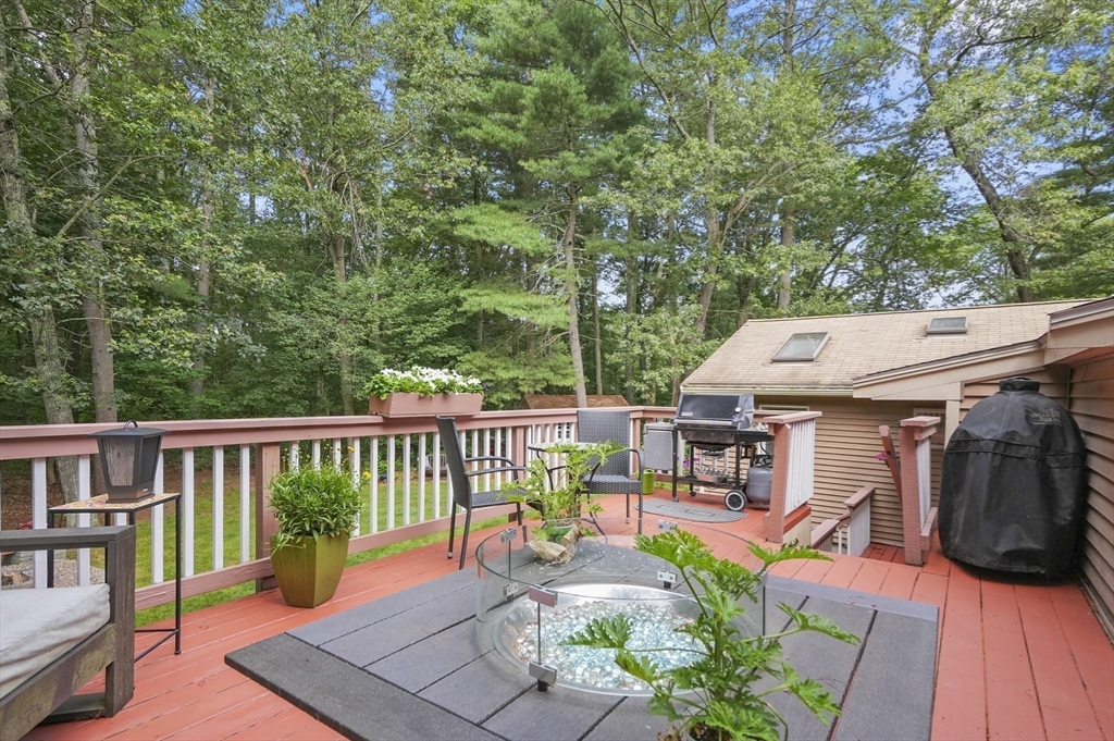 5 Carriage Drive Chelmsford, MA 01824 - Photo 12 of 25