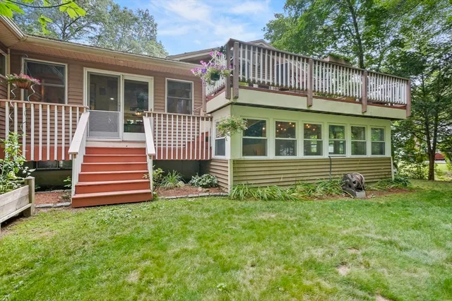 $845,000 | 5 Carriage Drive, Chelmsford, MA 01824