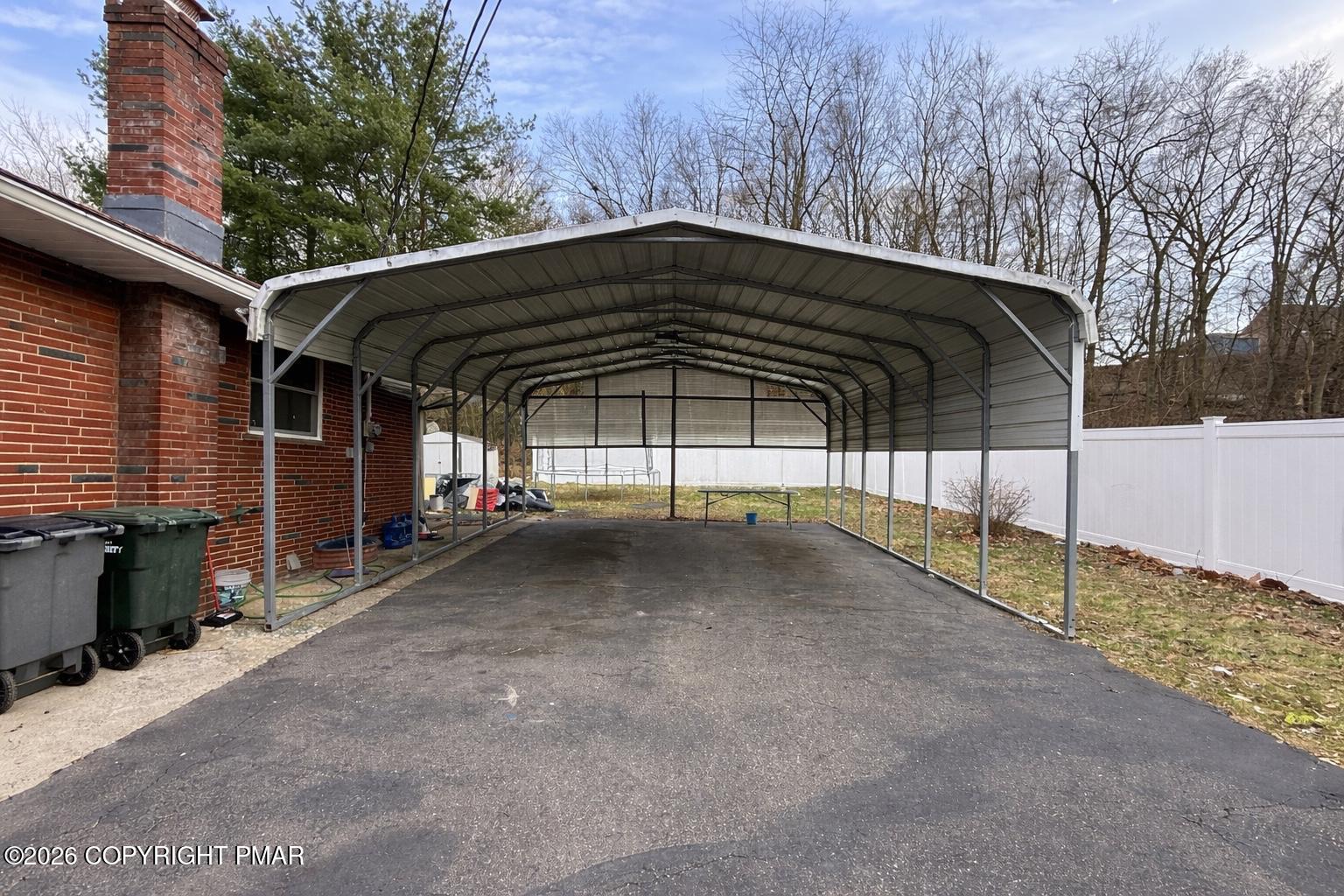 2 West 17th Street Hazleton, PA 18201 - Photo 5 of 32 Carpot