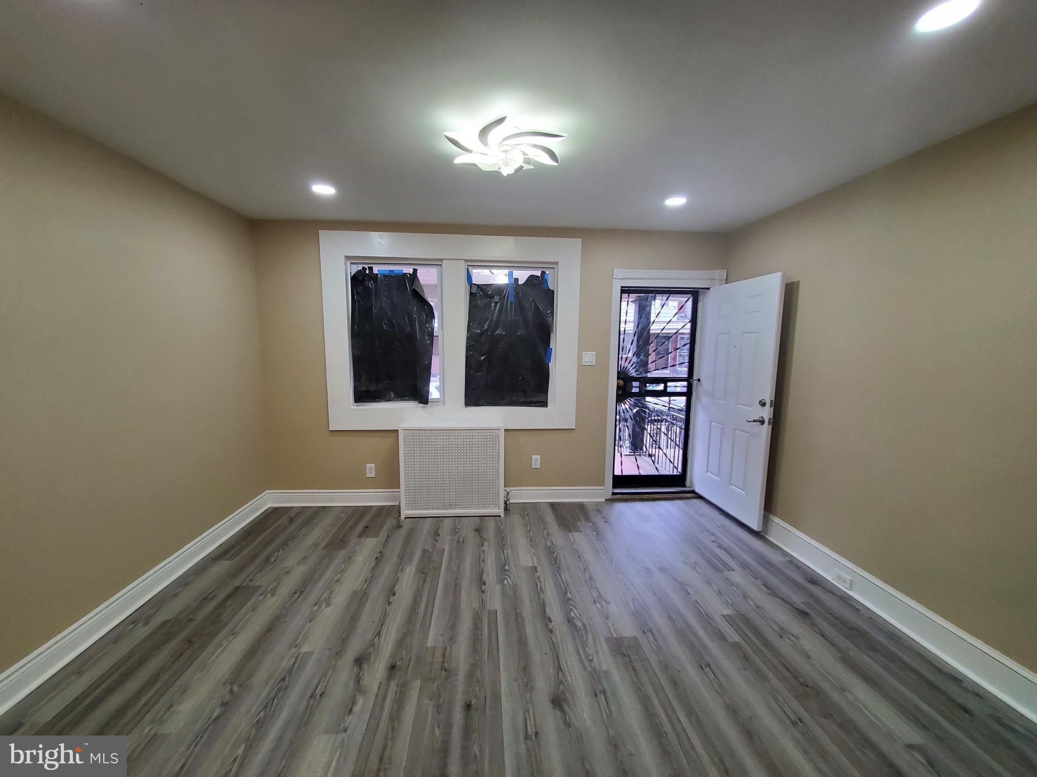 245 Widener Street Philadelphia, PA 19120 - Photo 13 of 44 Living room pic#4