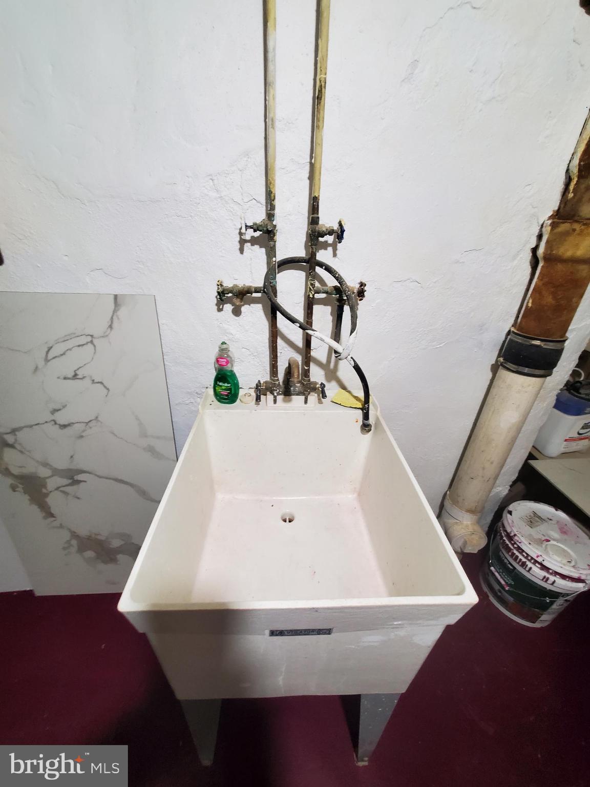 245 Widener Street Philadelphia, PA 19120 - Photo 37 of 44 Laundry