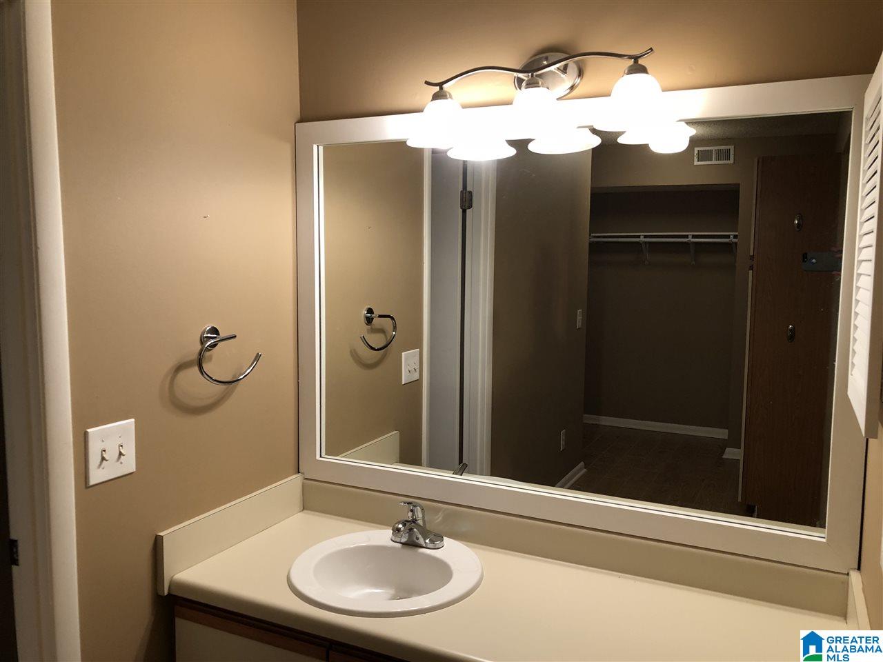612 Paradise Isle, Unit 612 Riverside, AL 35135 - Photo 17 of 35