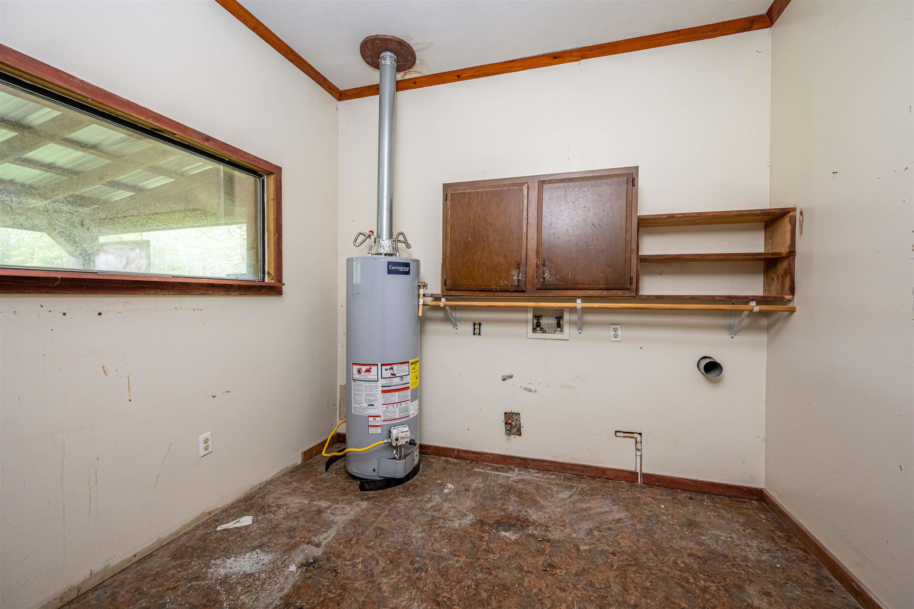 800 Bob's Landing Road Bath Springs, TN 38311 - Photo 46 of 48 a view of room with washer and dryer