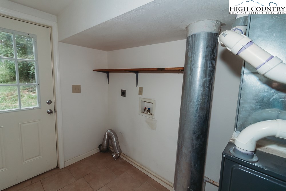 530 Lower Rush Branch Road Sugar Grove, NC 28679 - Photo 11 of 34 Gallery Image 11