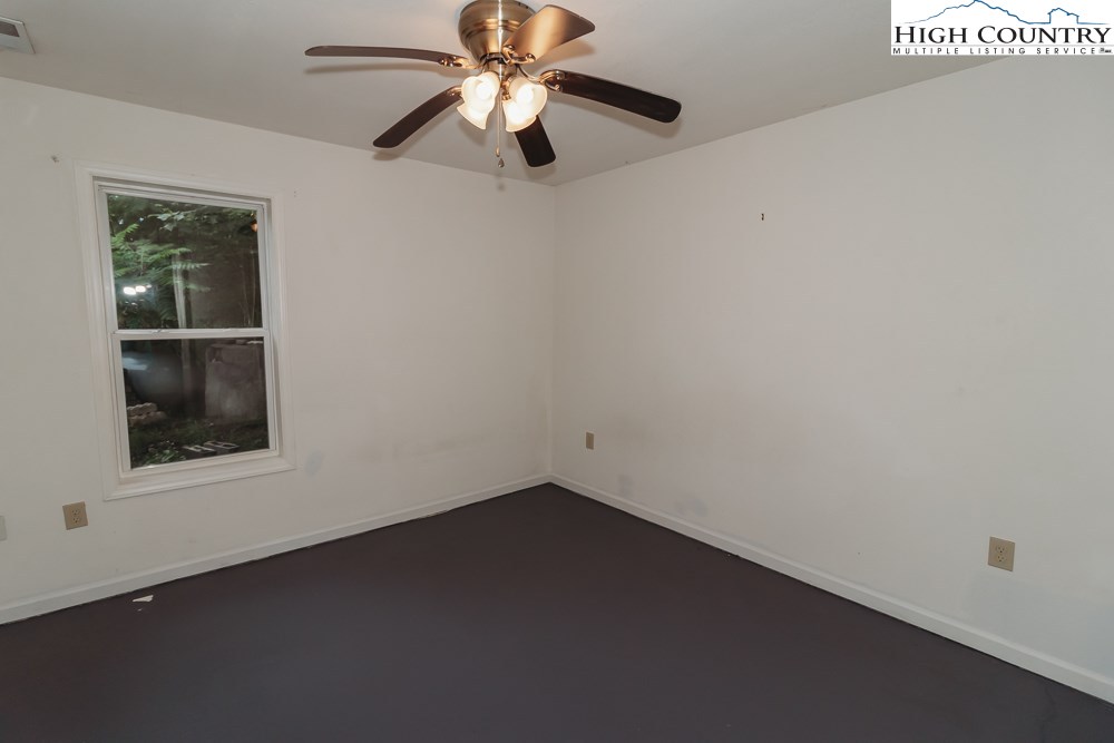 530 Lower Rush Branch Road Sugar Grove, NC 28679 - Photo 13 of 34 Gallery Image 13