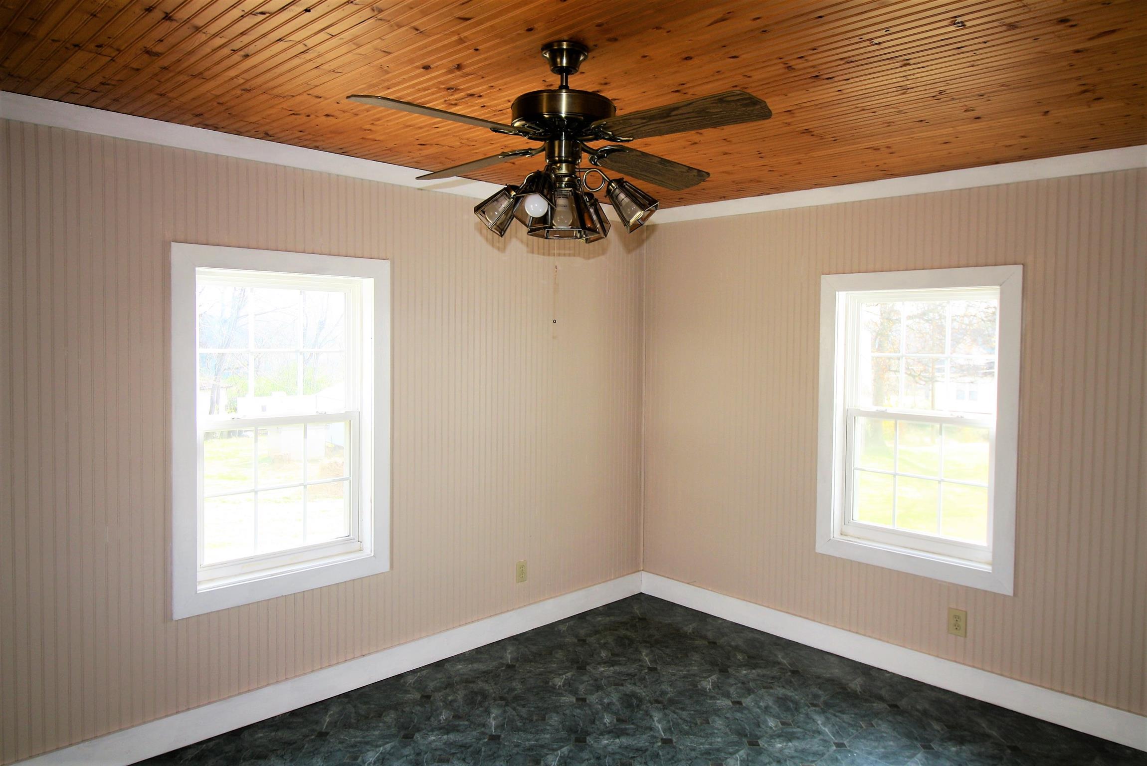 329 Main Street Prospect, TN 38477 - Photo 10 of 25 Gallery Image 10