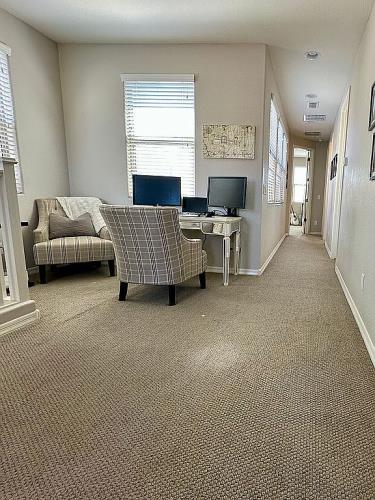 3709 East STILES Lane Gilbert, AZ 85295 - Photo 11 of 19