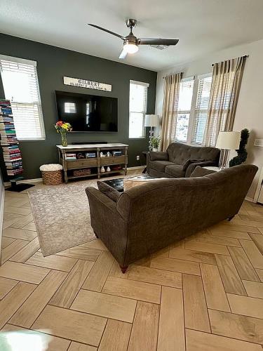 3709 East STILES Lane Gilbert, AZ 85295 - Photo 5 of 19