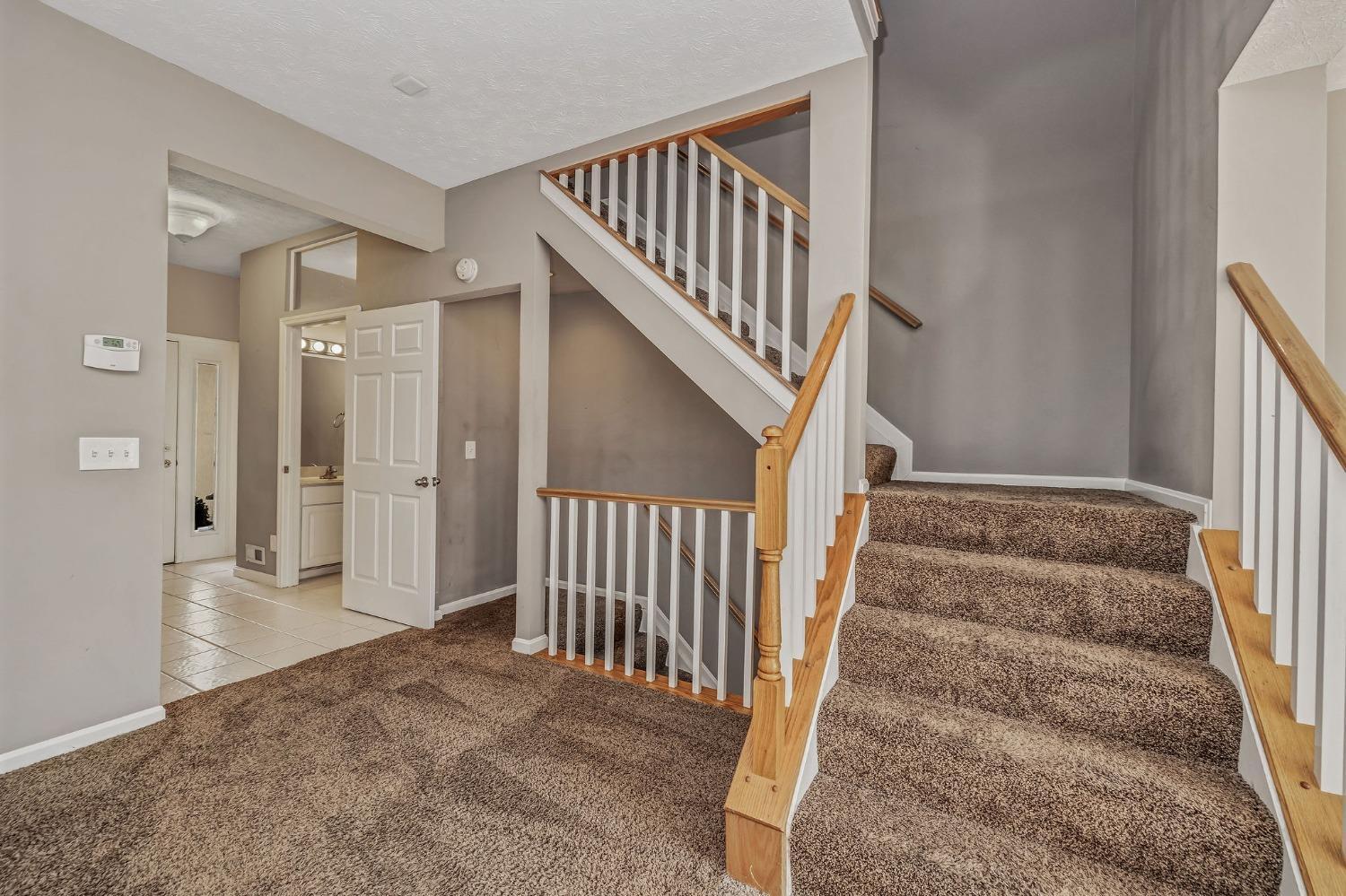 9945 Hunters Ridge Cincinnati, OH 45249 - Photo 13 of 48
