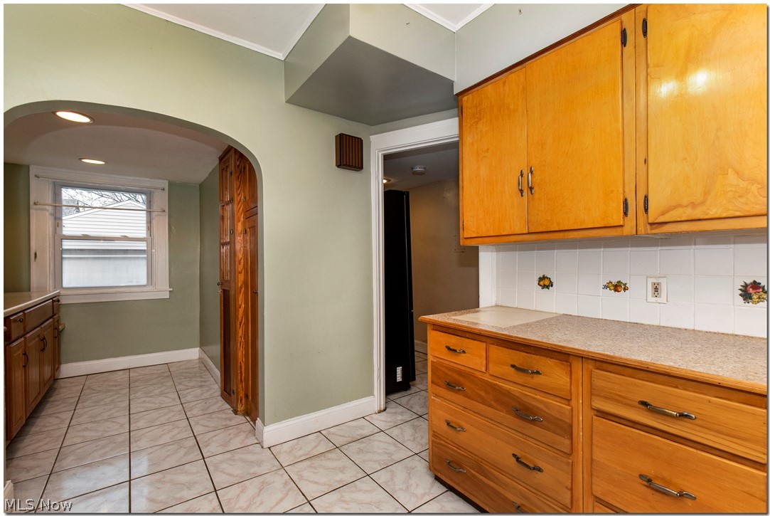 971 Pembrook Road Cleveland Heights, OH 44121 - Photo 11 of 28