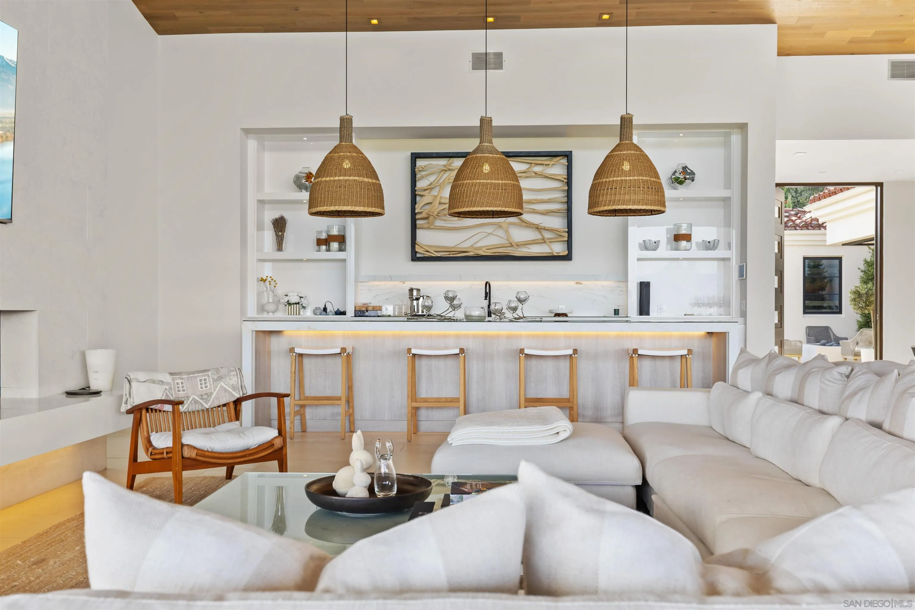 5516 La Crescenta Road Rancho Santa Fe, CA 92067 - Photo 14 of 49