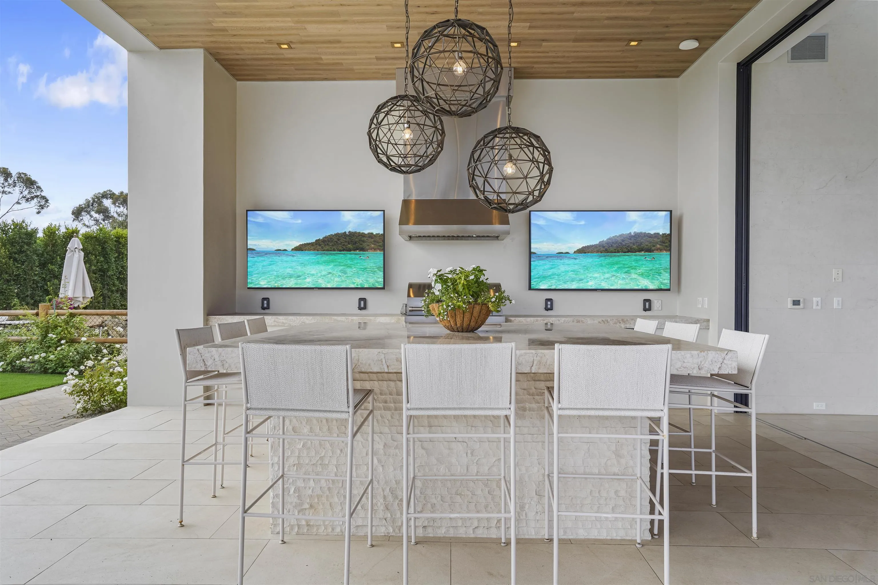 5516 La Crescenta Road Rancho Santa Fe, CA 92067 - Photo 17 of 49