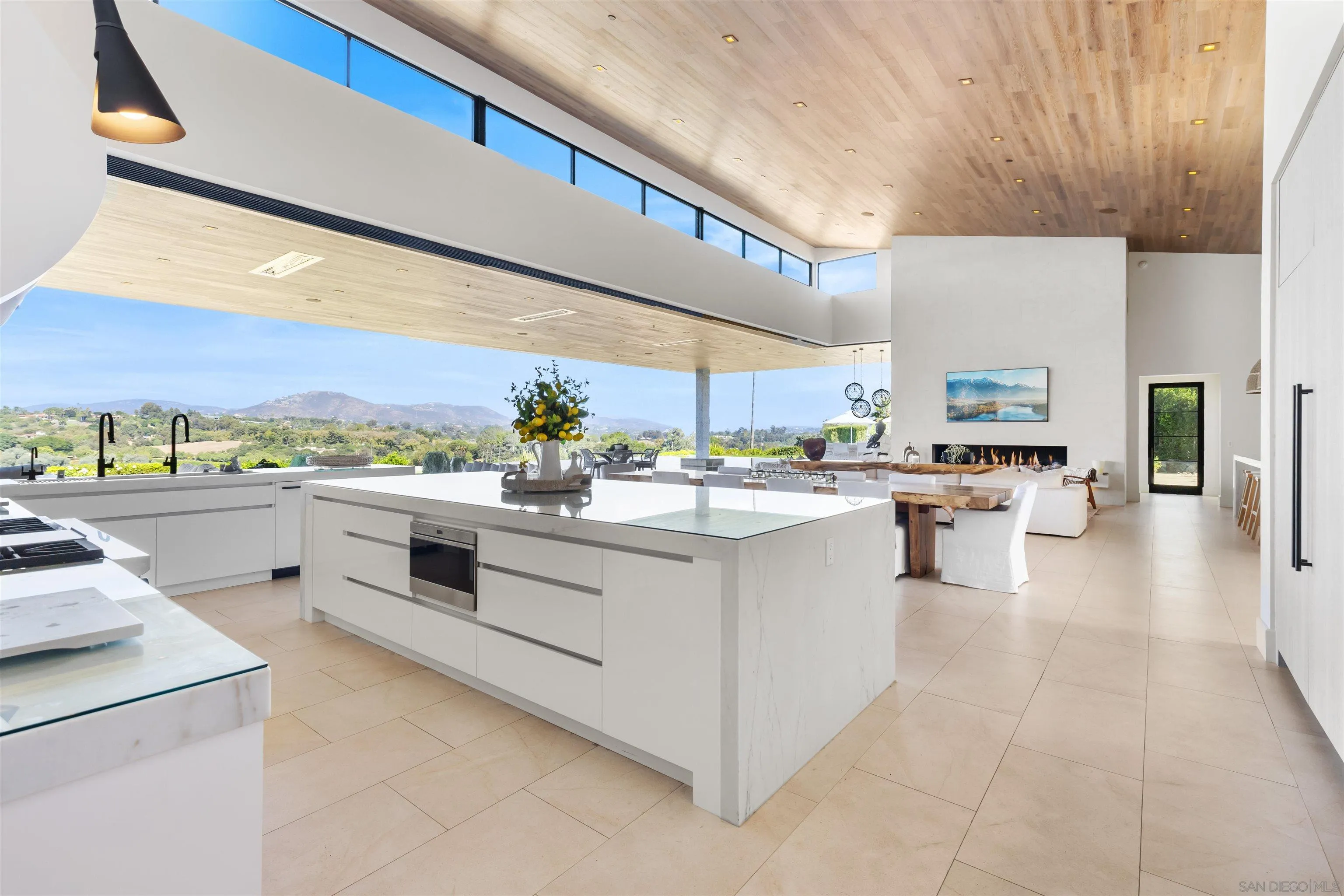 5516 La Crescenta Road Rancho Santa Fe, CA 92067 - Photo 6 of 49