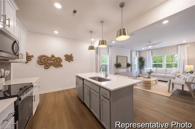 $314,500 | 6927 Baler Way, Unit 9, Thomasville, NC 27360