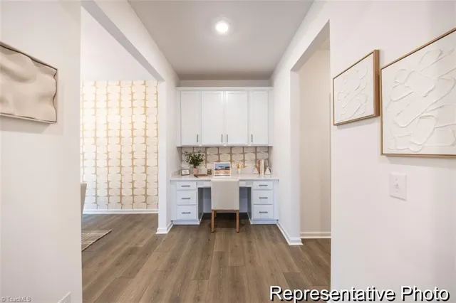 $314,500 | 6927 Baler Way, Unit 9, Thomasville, NC 27360