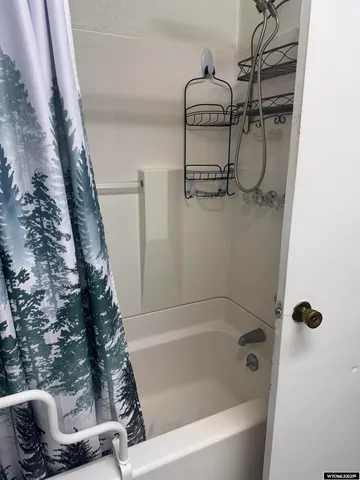 $218,900 | 637 9th Street, Evanston, WY 82930