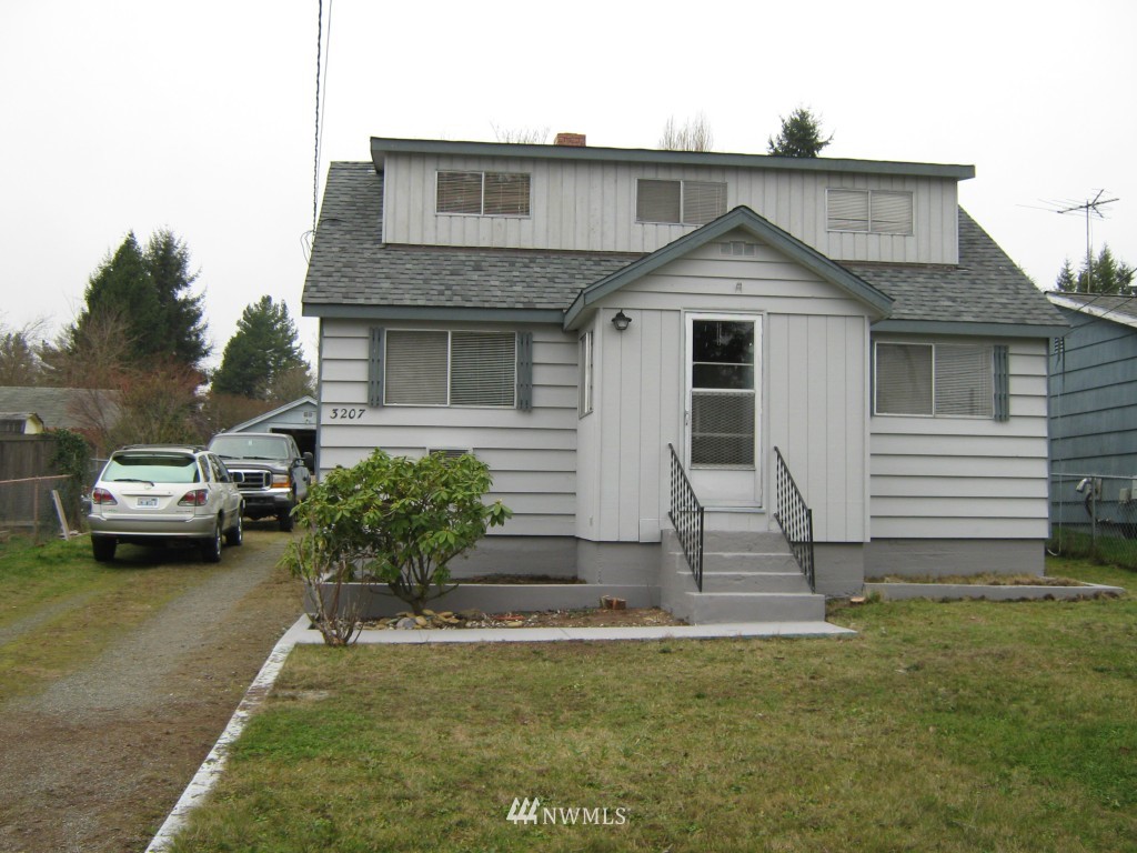 3207 Perry Avenue Northeast Bremerton, WA 98310 - Photo 1 of 10 Gallery Image 1
