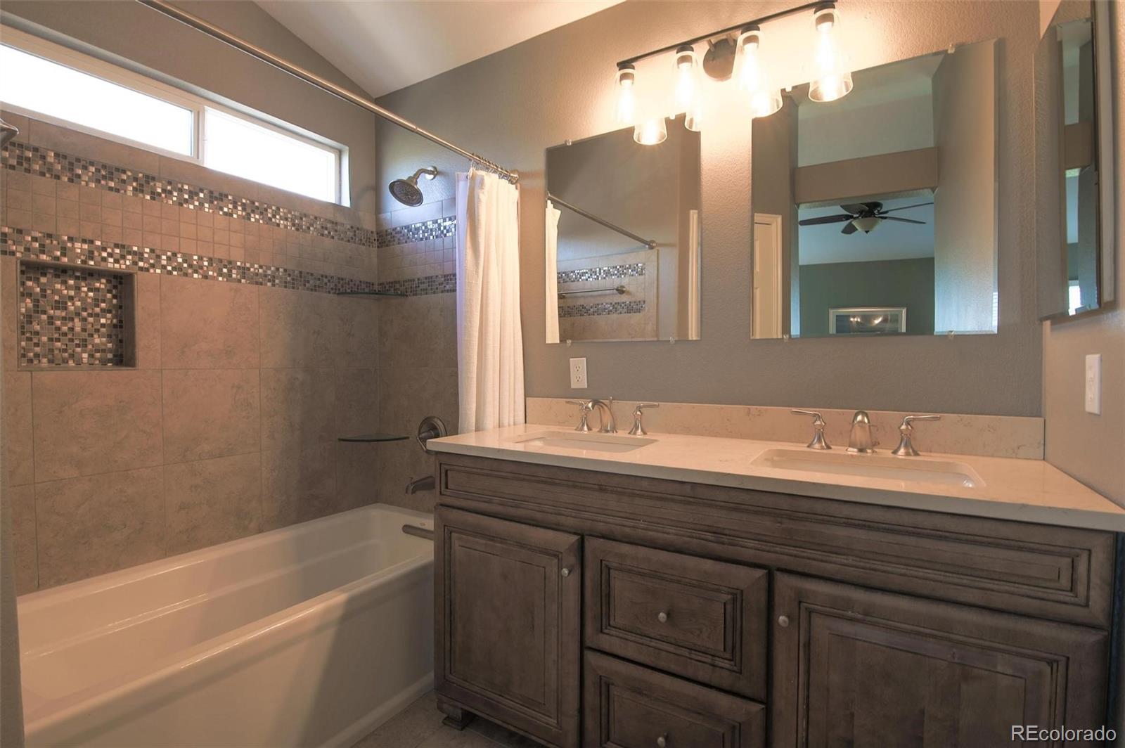 9767 Burberry Way Highlands Ranch, CO 80129 - Photo 22 of 45 Gallery Image 22