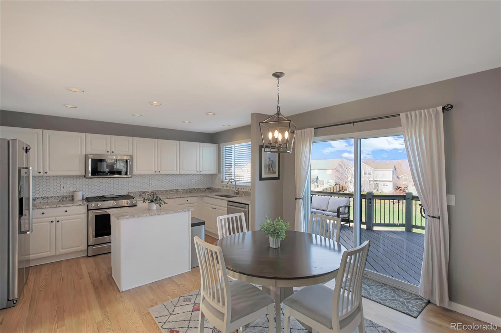 9767 Burberry Way Highlands Ranch, CO 80129 - Photo 7 of 45 Gallery Image 7
