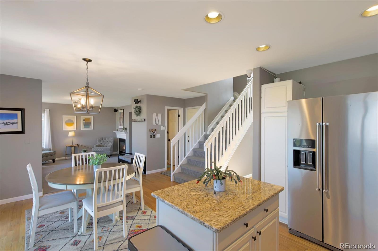 9767 Burberry Way Highlands Ranch, CO 80129 - Photo 9 of 45 Gallery Image 9